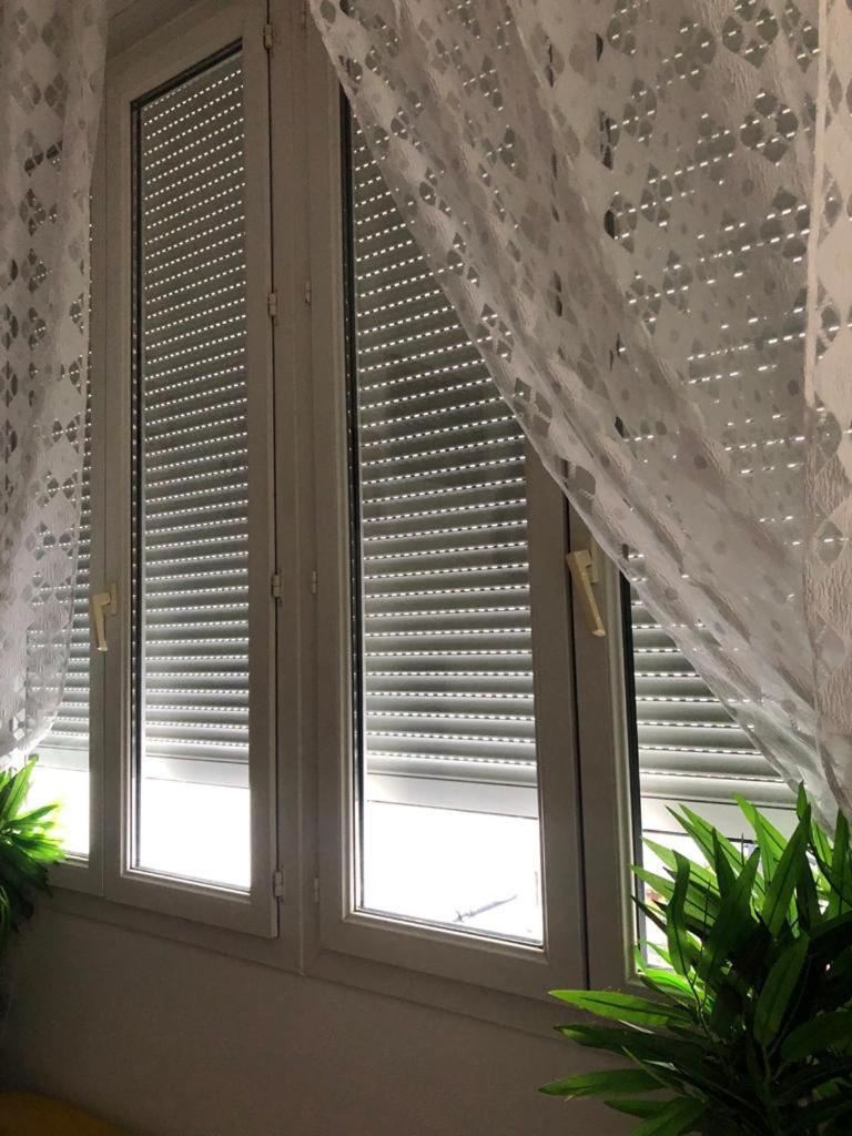 Studyo Cosy 400 Metre Sacre Ceour Apartment Paris Exterior photo